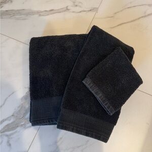 Towel Set by Nate Berkus